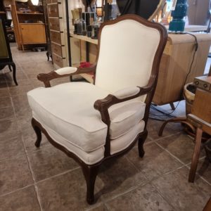 Butaca estilo Luis XV - Madera de Roble